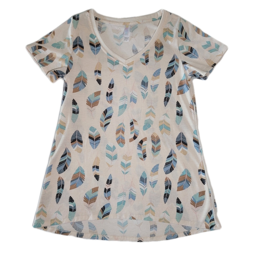 2/$20 LuLaRoe Women's Classic T shirt feathers casual polyester jersey XS